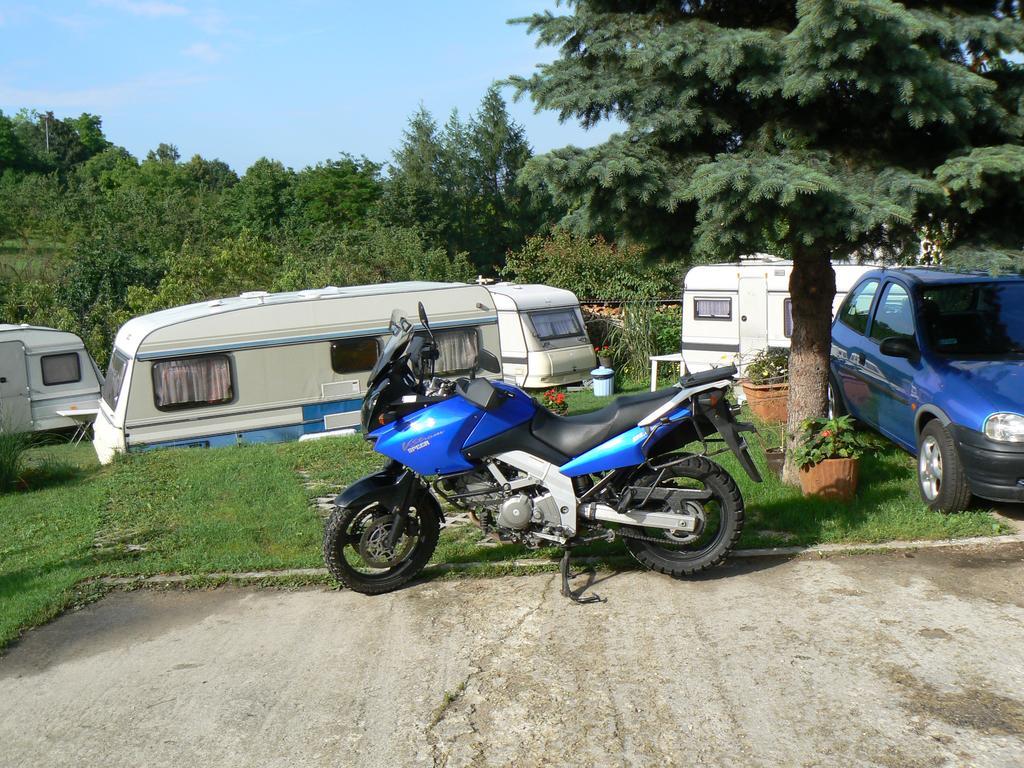 Auto-Chatka Sandomierz Exterior foto